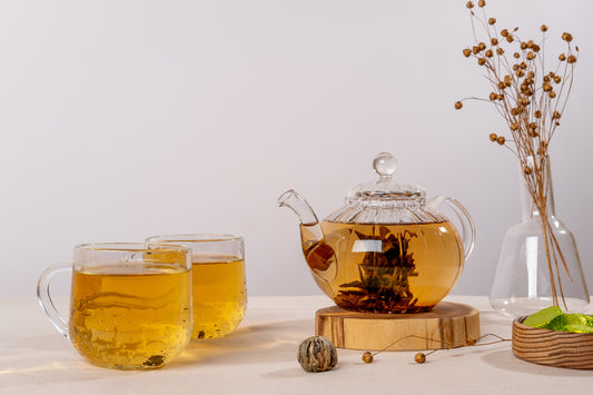 Menopausal Benefits of These 4 Common Teas