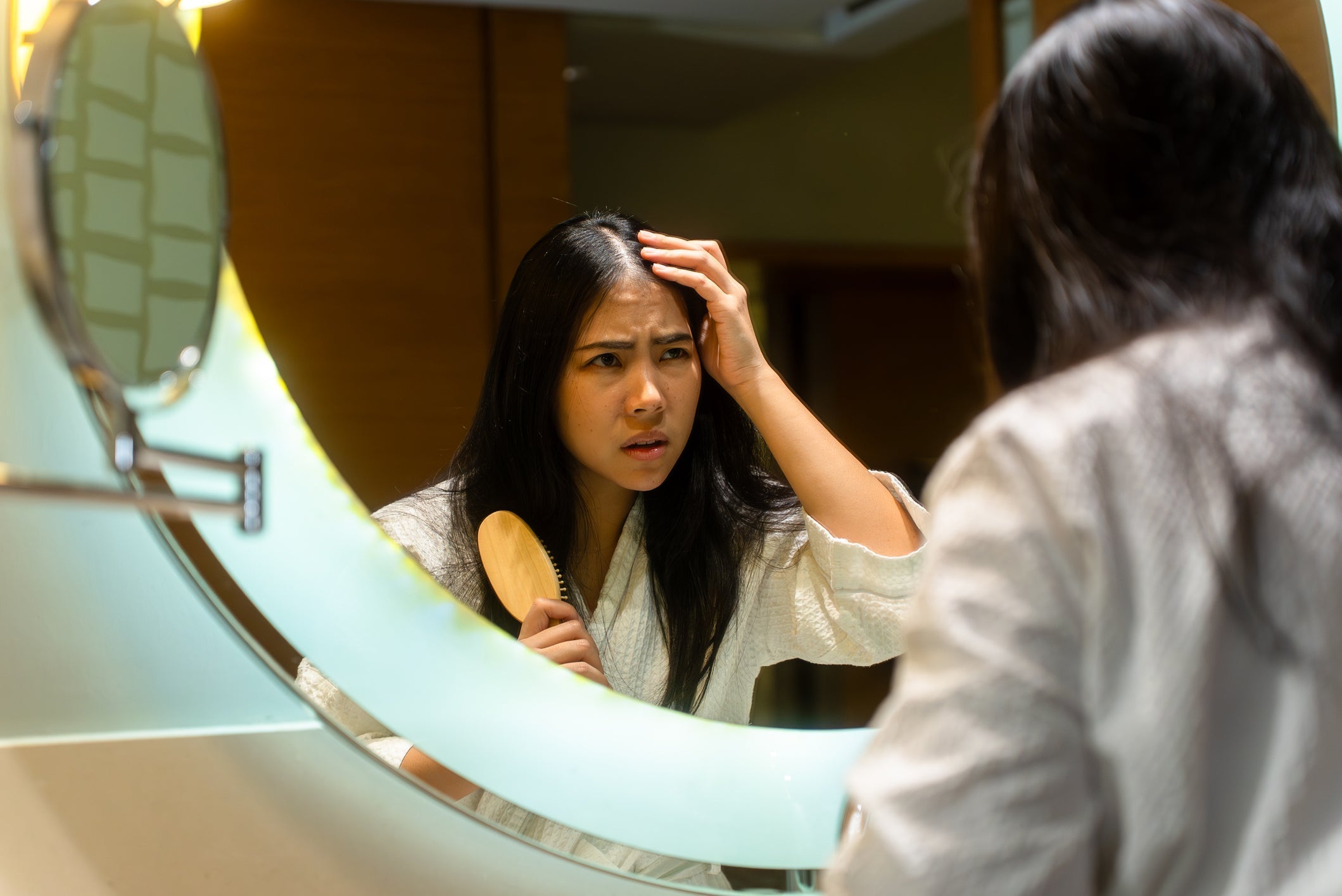 How Scalp Bacteria Influences Female Hair Loss